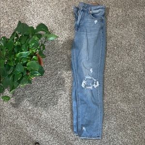 American Eagle high waisted mom jeans